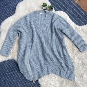 Uniq Oversized Knit Gray V Neck Sweater Size Small / Medium Cozy Warm Fall